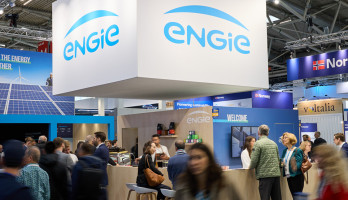 ENGIE Deutschland Zero Carbon-Magazin: Intersolar Europe 2025 (Messestand, Messe Intersolar, Menschengruppe, ENGIE-Mitarbeiter)