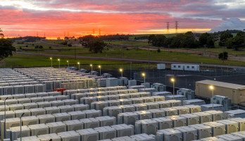 ENGIE Deutschland Zero Carbon-Magazin: Batteriespeicher, Bess im Sonnenuntergang